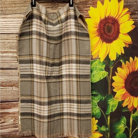 Madison 88 shawl /wrap multi brown plaid Pre-owned - Picture 1 of 4
